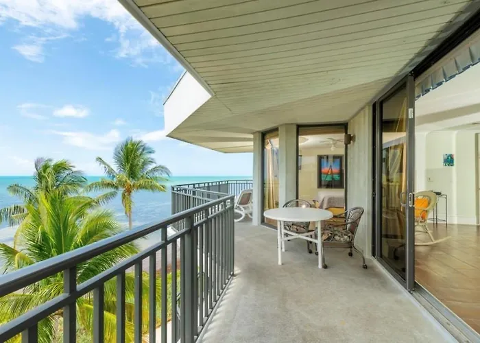 Tom\'S Oceanfront Penthouse
