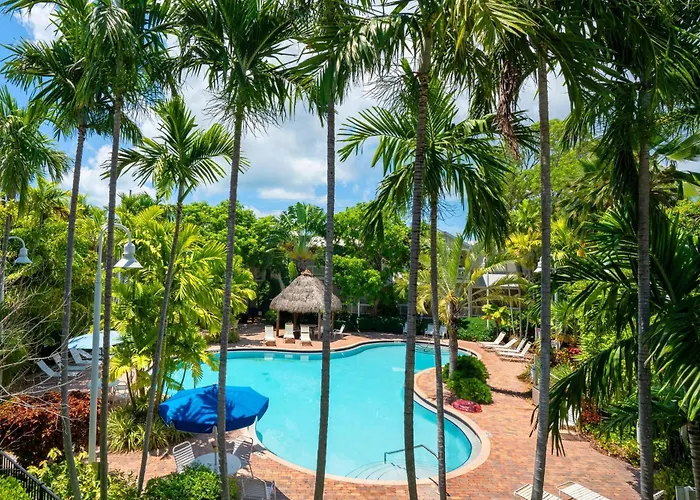 Coral Hammock Poolside Home
