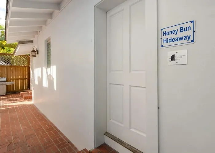Honey Bun Hideaway