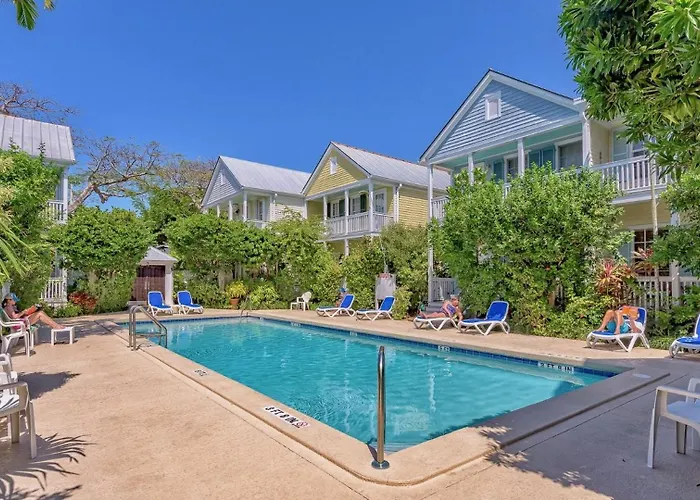 Villa Cubana By Last Key Realty