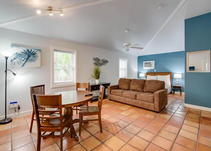Seagull Suite - Southernmost Sanctuary