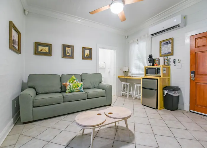 Atocha Cottage - Harbor Walk Hideaways