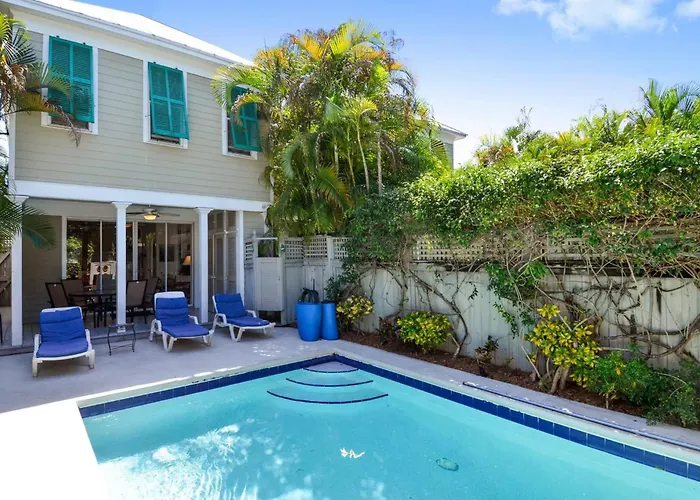 Tropical Dreaming By Avantstay 4 Blks To Beach Private Pool