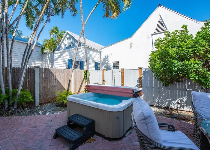 Duval Hideaway