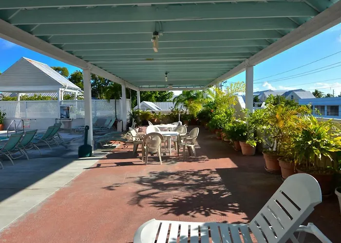 Casa Caribe @ Duval Square