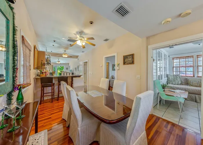 Petronia Cottage