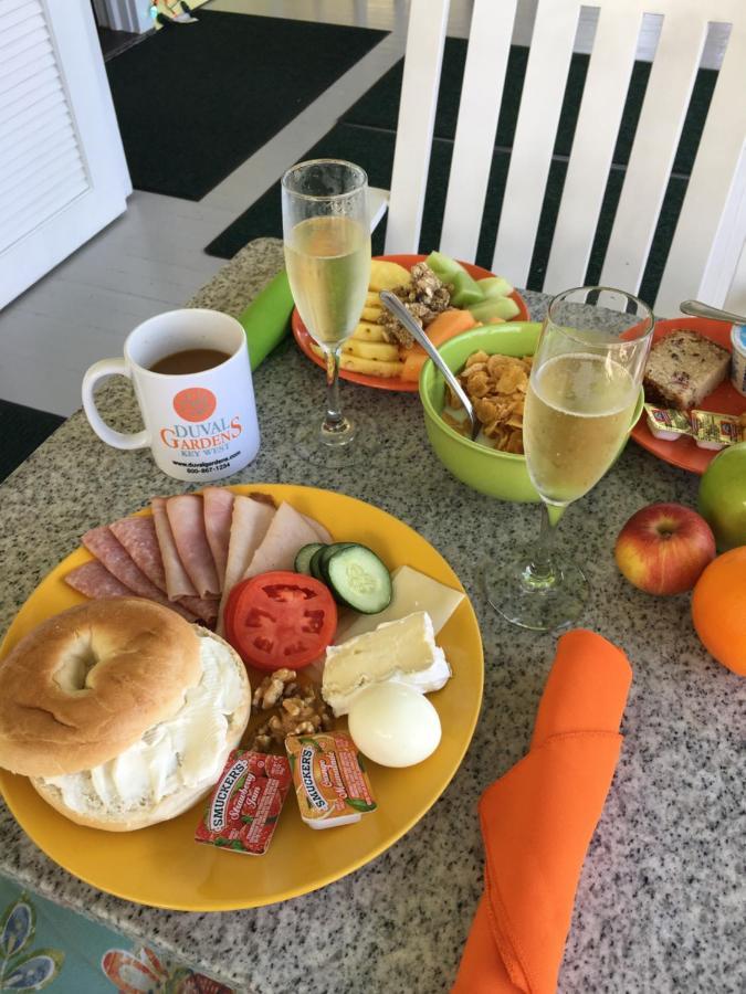 Duval Gardens Bed & Breakfast 3*