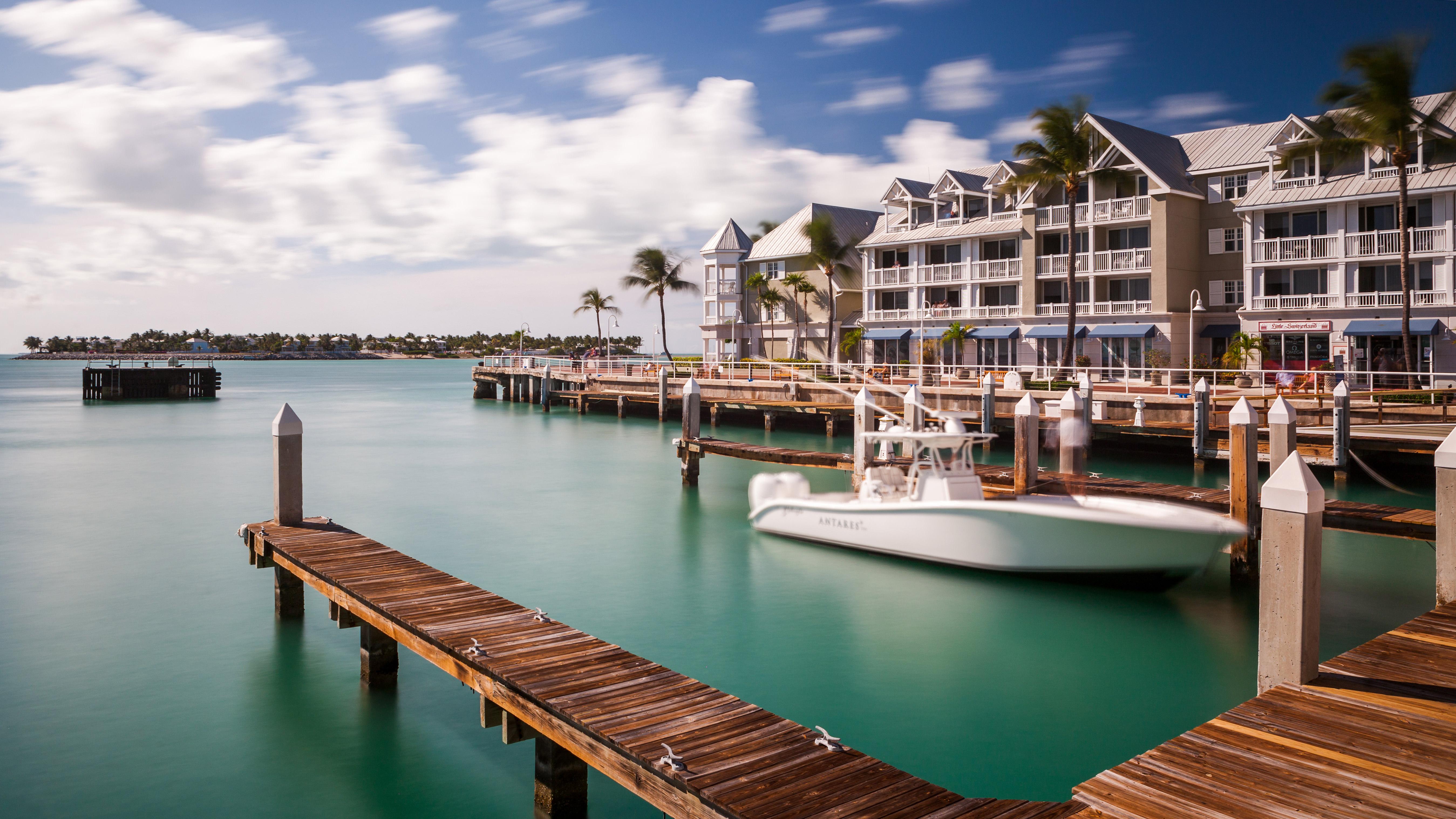 Resort Opal Key & Marina