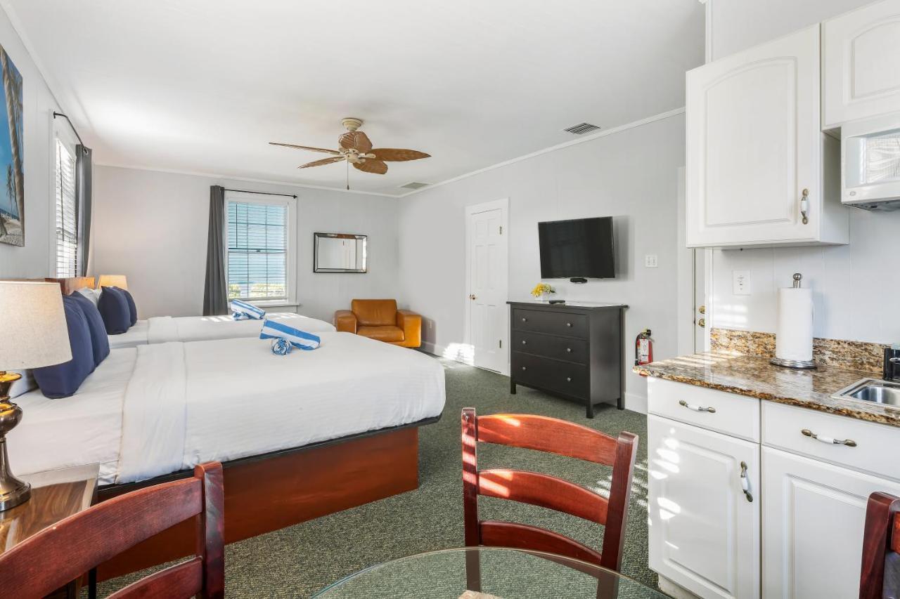 Kona Kai Oasis Bed & Breakfast Key West