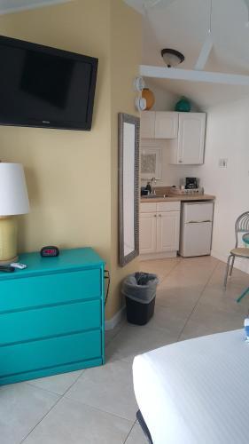 Kona Kai Oasis Bed & Breakfast Key West