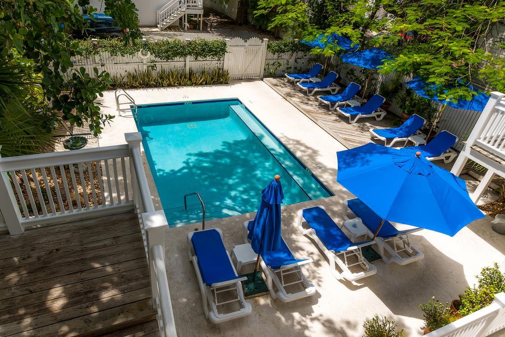 Casa 325 Inn 2*