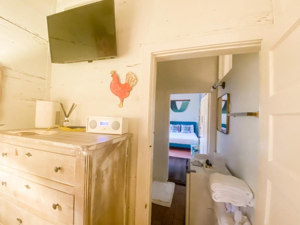 Marreros Guest Mansion - Adult Only Bed & Breakfast Key West