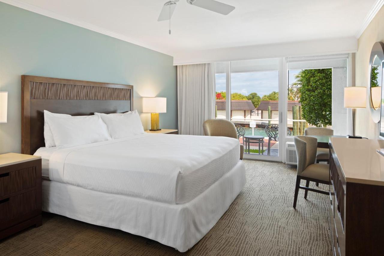 Resort Opal Key & Marina 4*