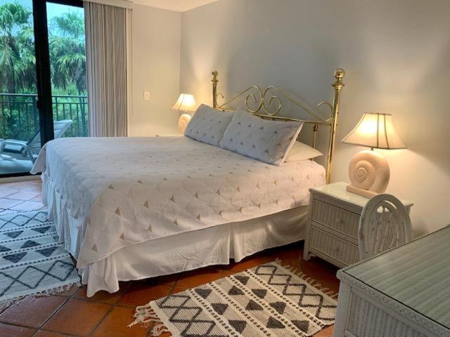 Ocean Hideaway On The Atlantic Apartment