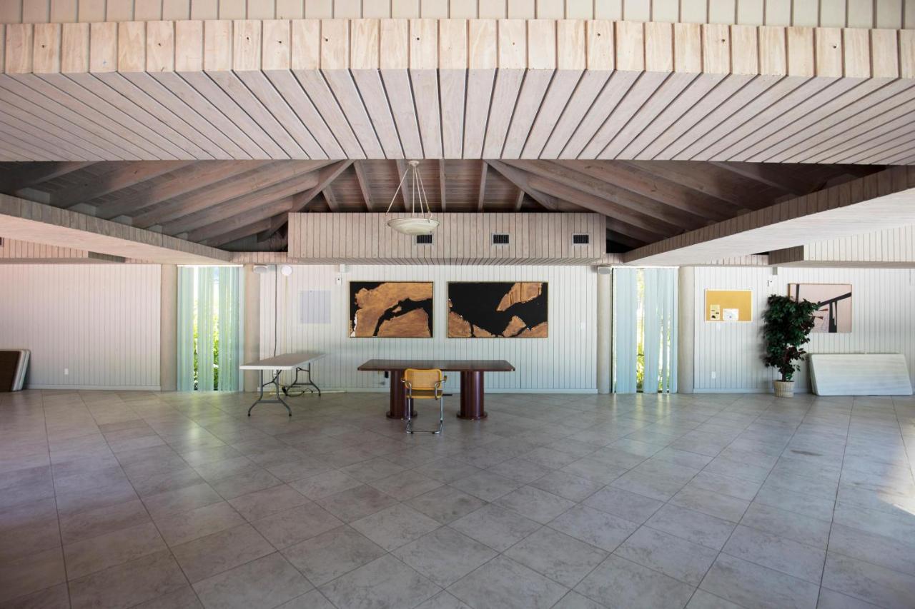 Tropical Paradise Apartment