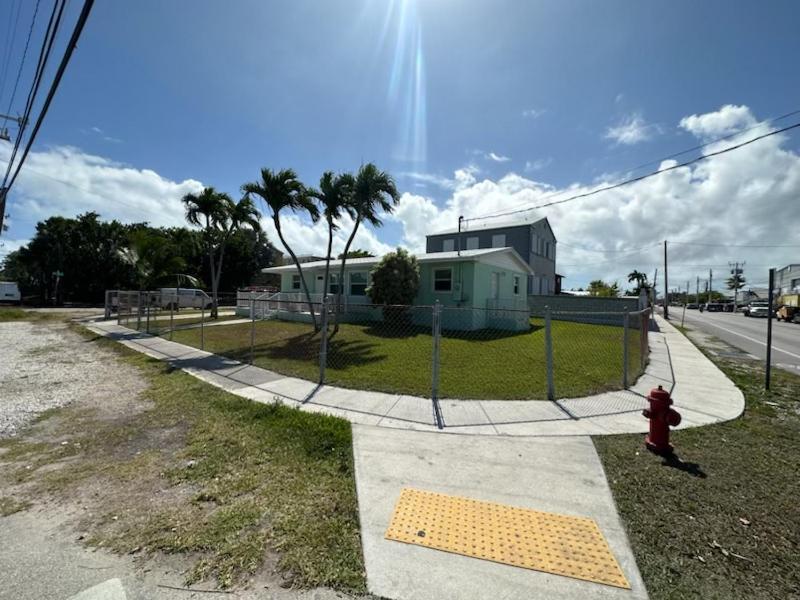 The Guava Duff - Beautiful Kw With Space To Chill & Lots Of Free Parking!! * Key West