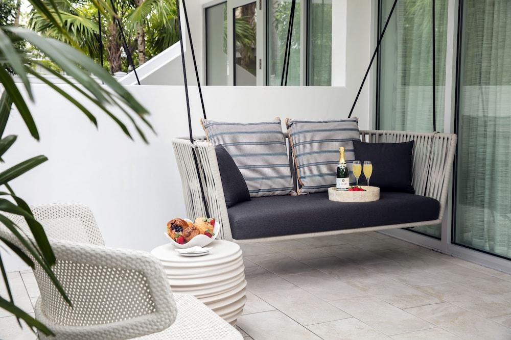 Resort H2o Suites- Adults Only