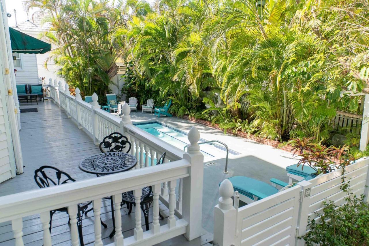 Southernmost Point & Garden Bar 3* Key West
