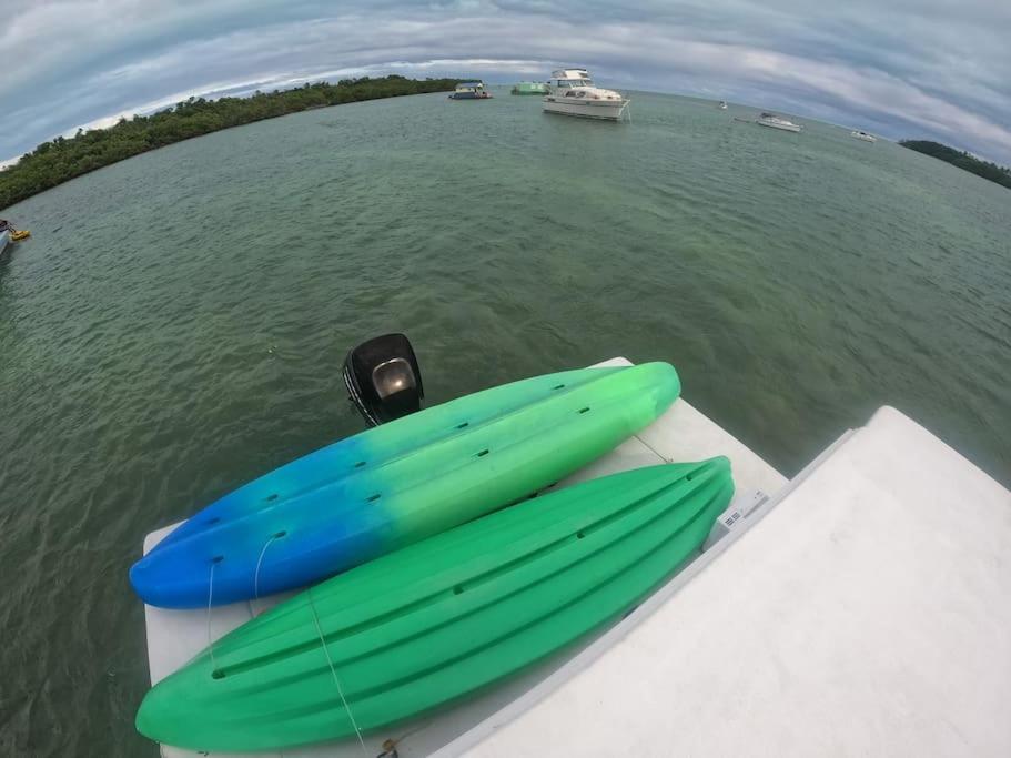 Beautiful Houseboat In Botel Key West