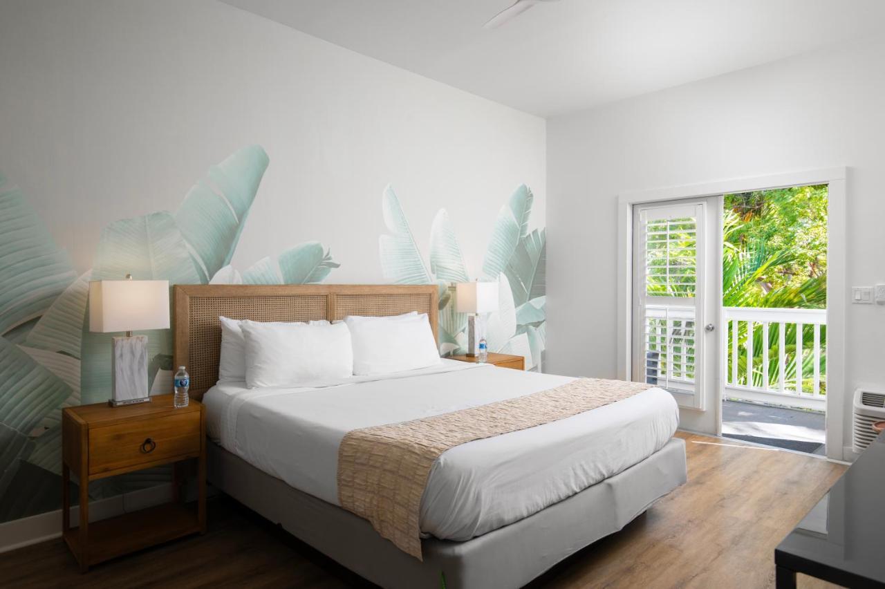Paradise - Adult Exclusive Inn