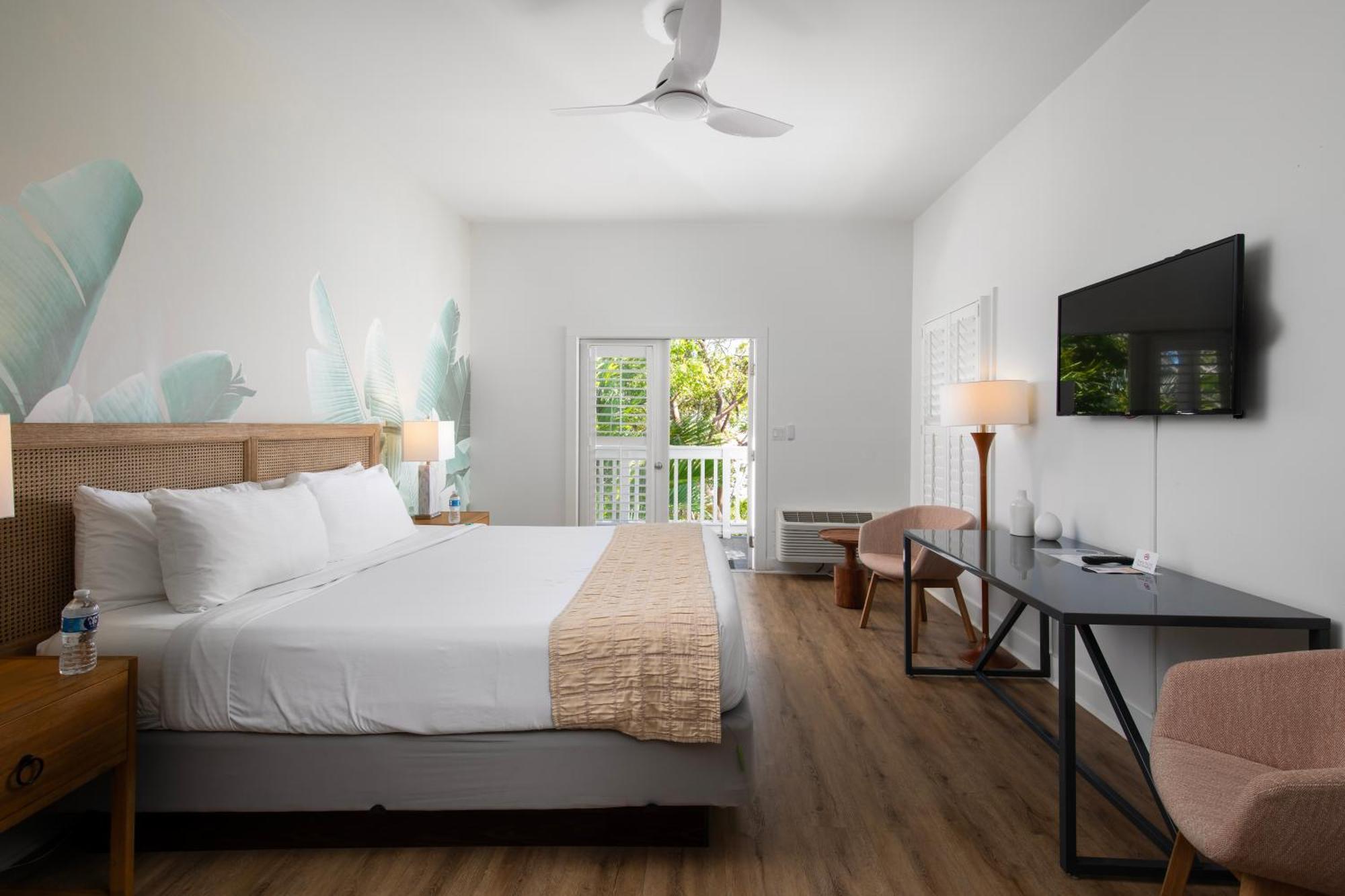 Paradise - Adult Exclusive Inn Key West