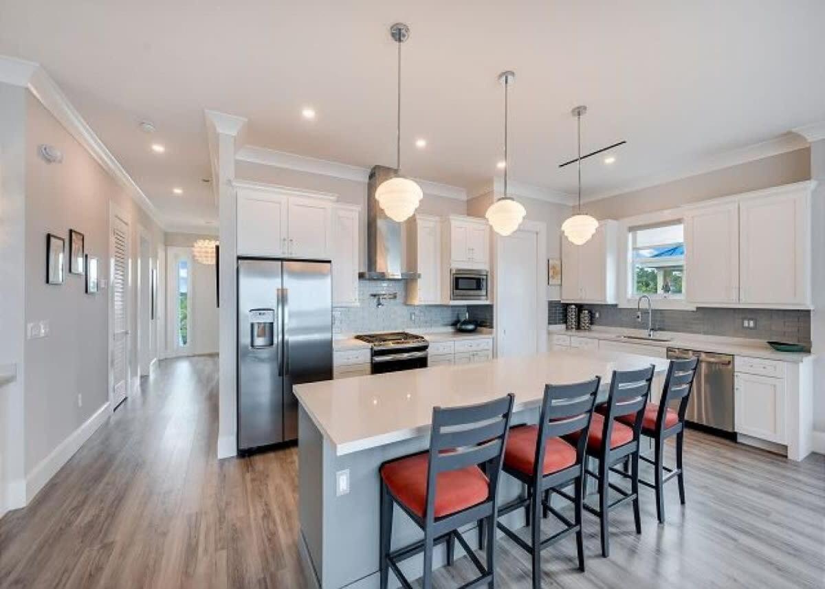 Seagate House -waterfront W Dock Holiday home
