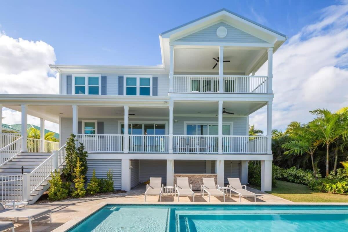 Evershore House -pool, Parking, Dock! Holiday home Key West