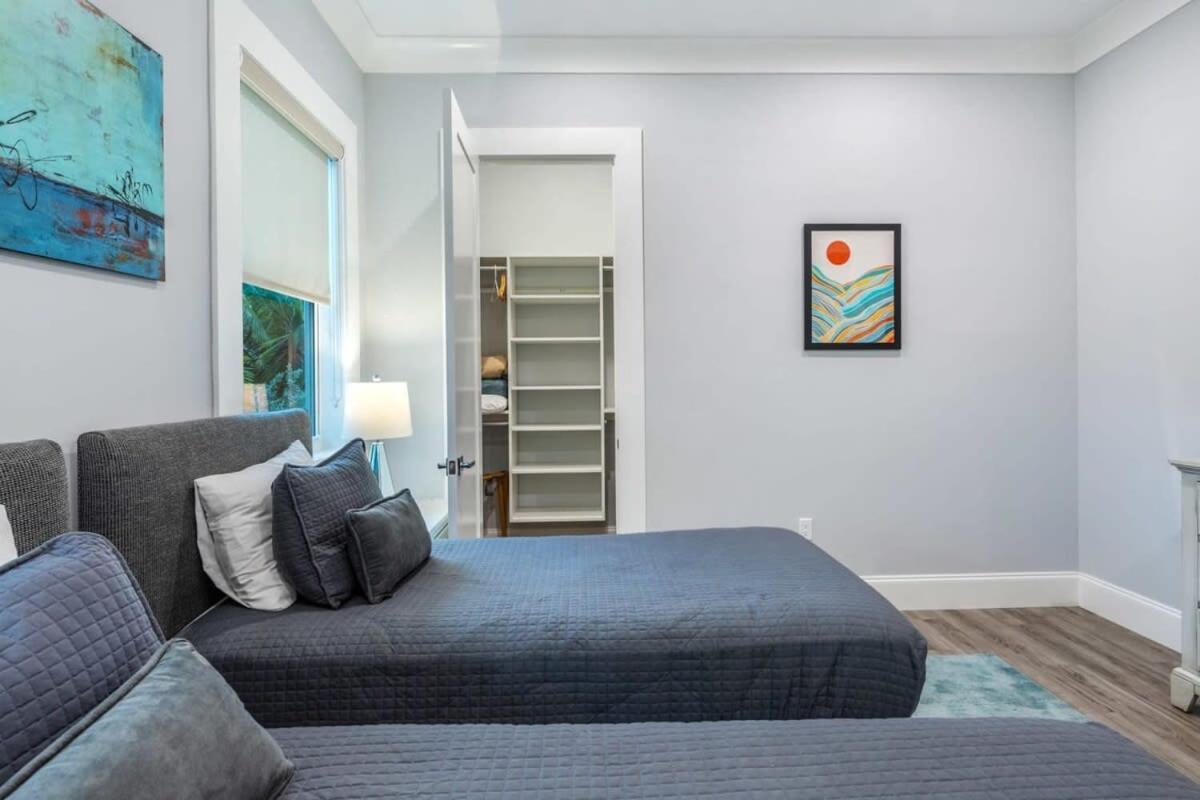 Seagate House -waterfront W Dock Key West