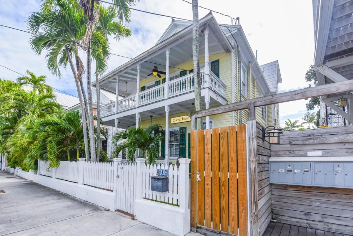 Curry House - Pool, King Bed & Balcony! 7 Key West