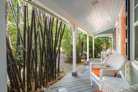 Road's End Apartment Key West