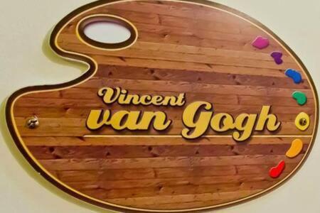 New Vangogh Studio - Pool & Balconies