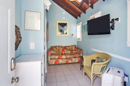 Claude Monet Apartment Key West