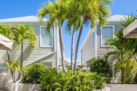 New! Positano - Duval Square Condo, Pool, Hot Tub & Parking * Key West
