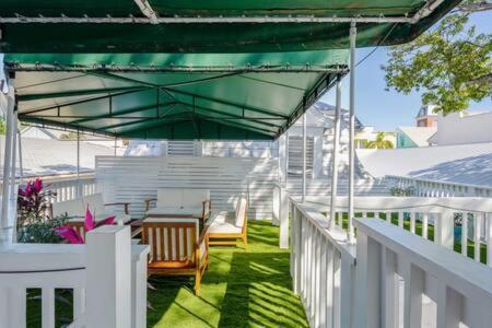 Birds Of A Feather At Custom House Key West