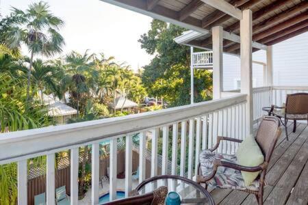 Curry House - Pool, King Bed & Balcony! 7 * Key West