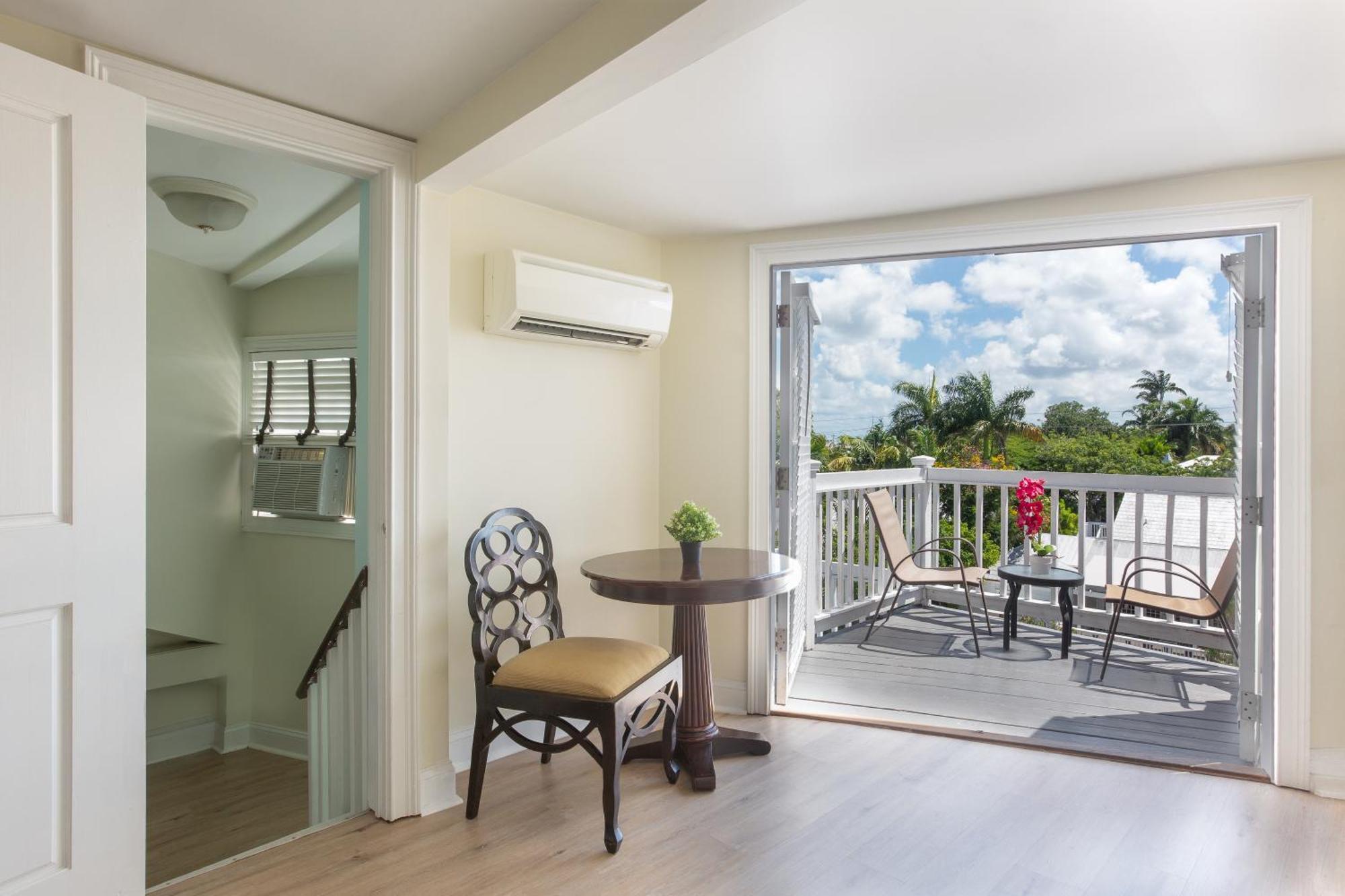 Nyah - Adult Exclusive Key West