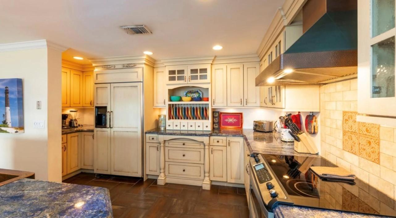 Tom's Oceanfront Penthouse * Key West