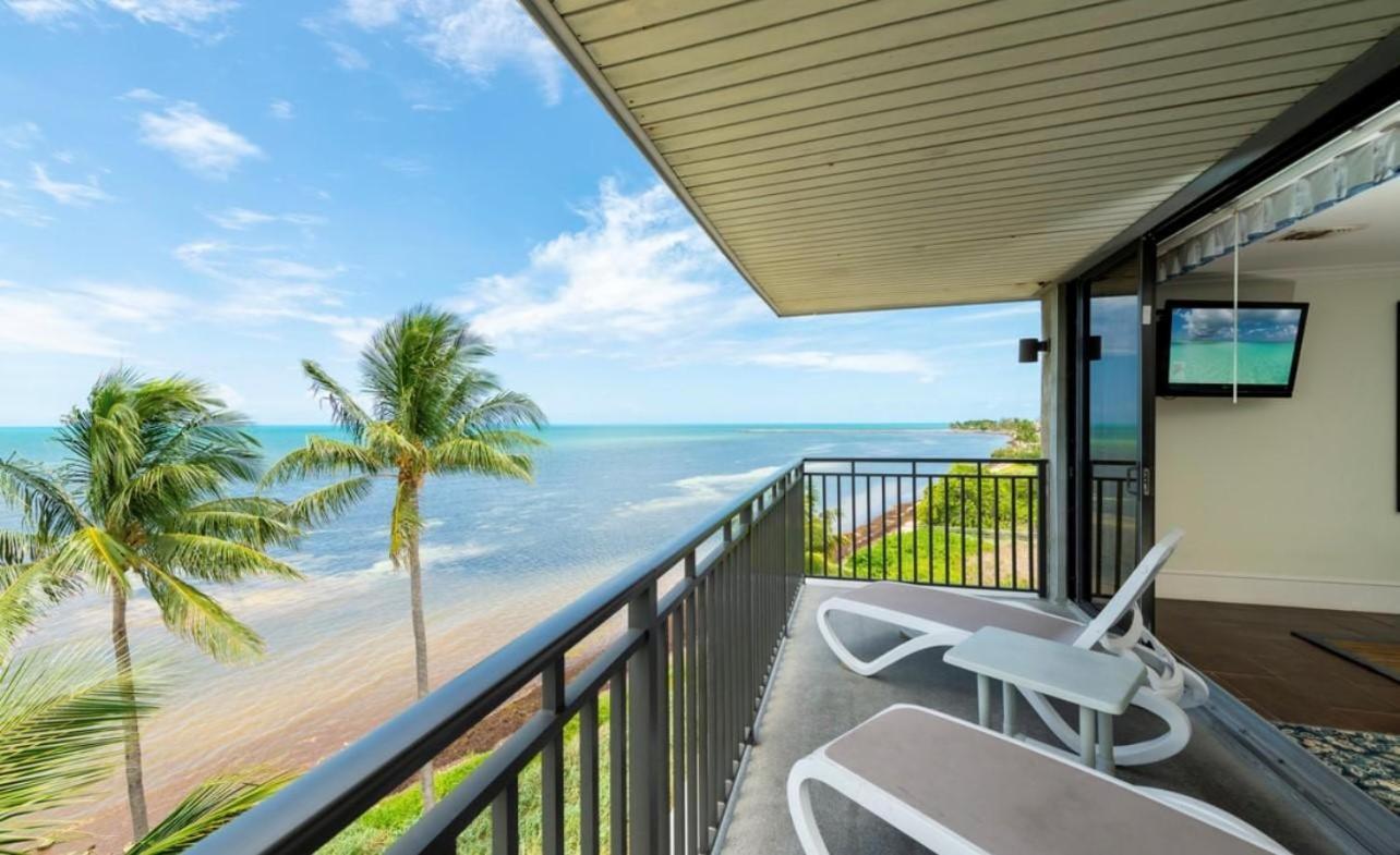 Tom's Oceanfront Penthouse *