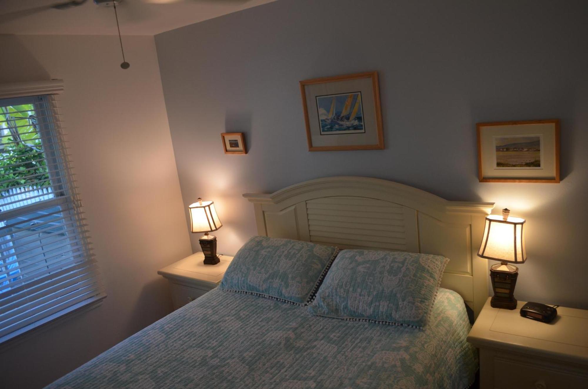 Beautiful Downtown Truman Annex * Key West