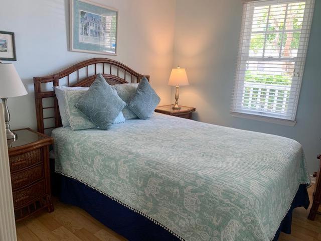Beautiful Downtown Truman Annex * Key West