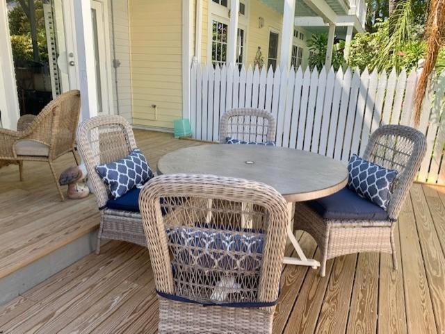 Beautiful Downtown Truman Annex Holiday home