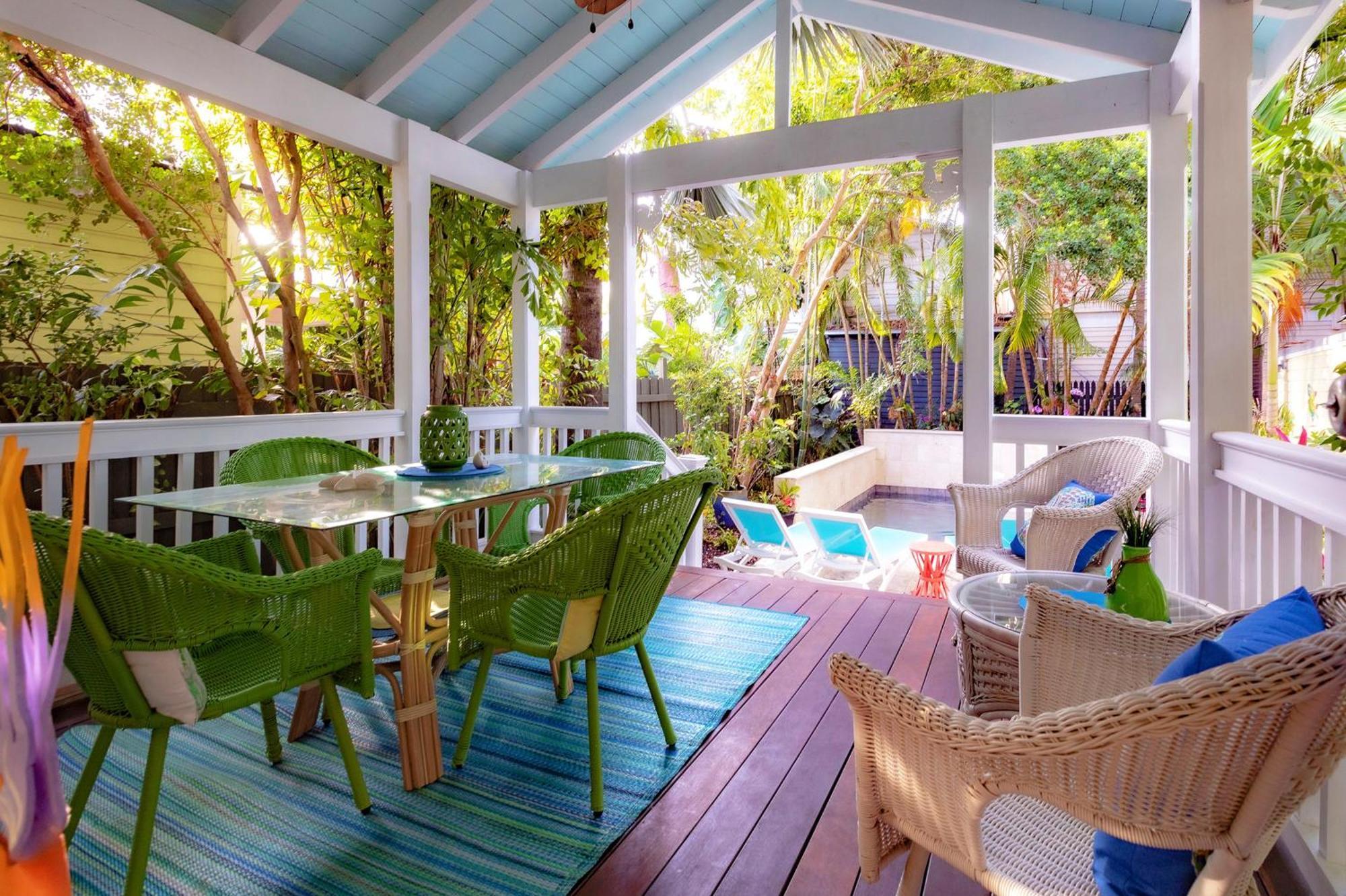 Bahama House Holiday home