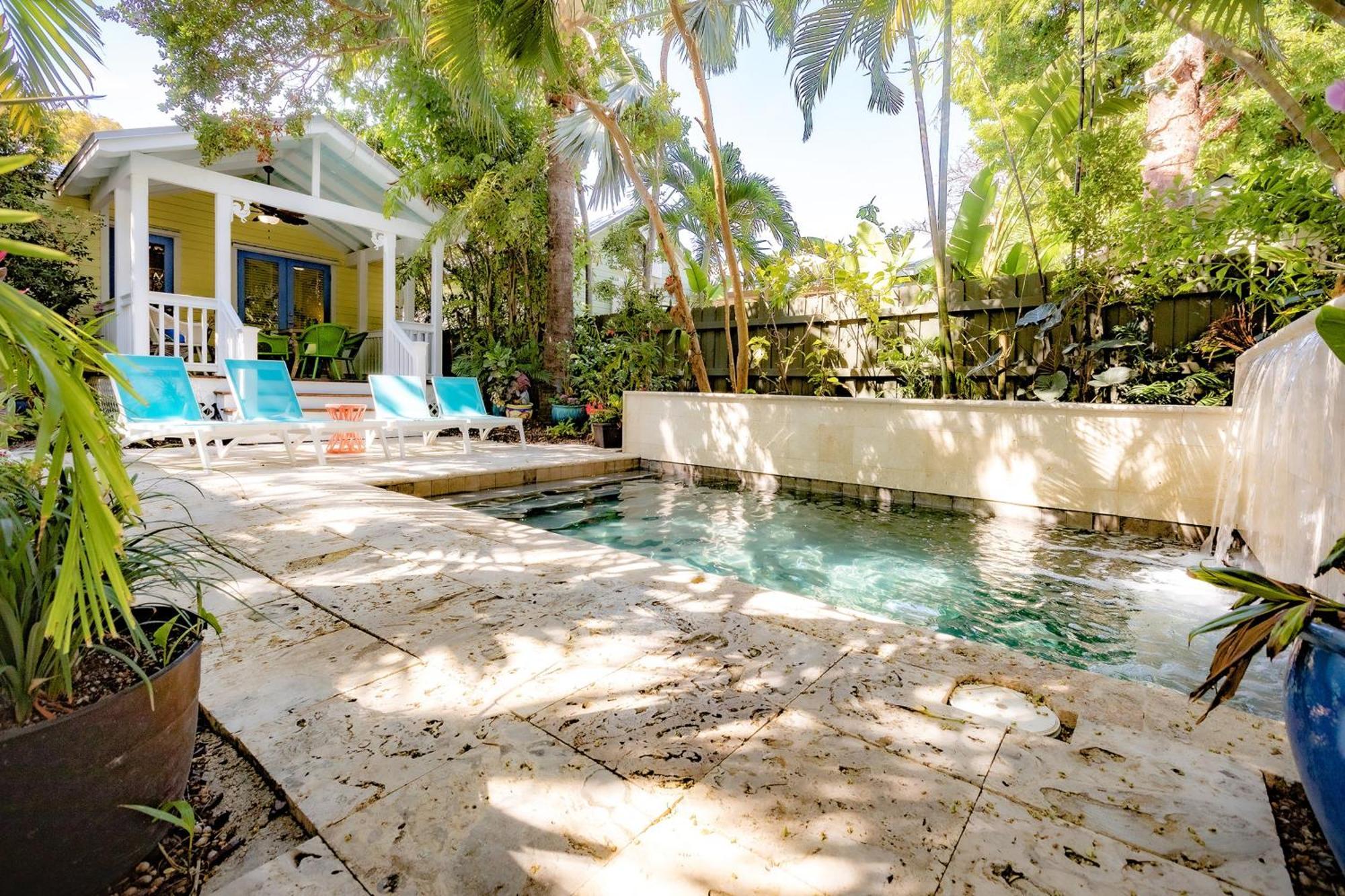 Bahama House *