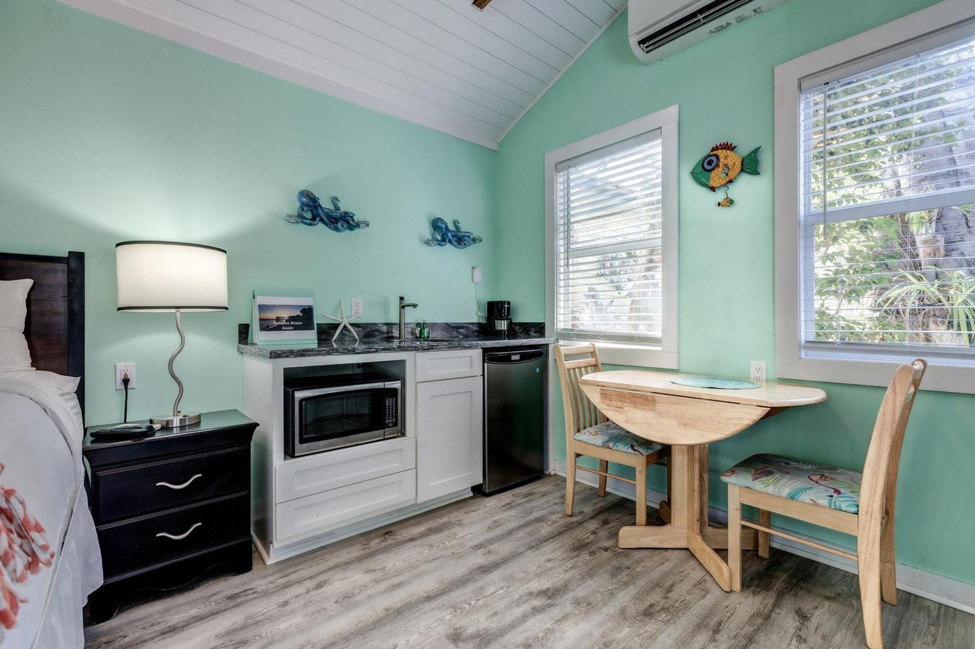 Bahama House Holiday home