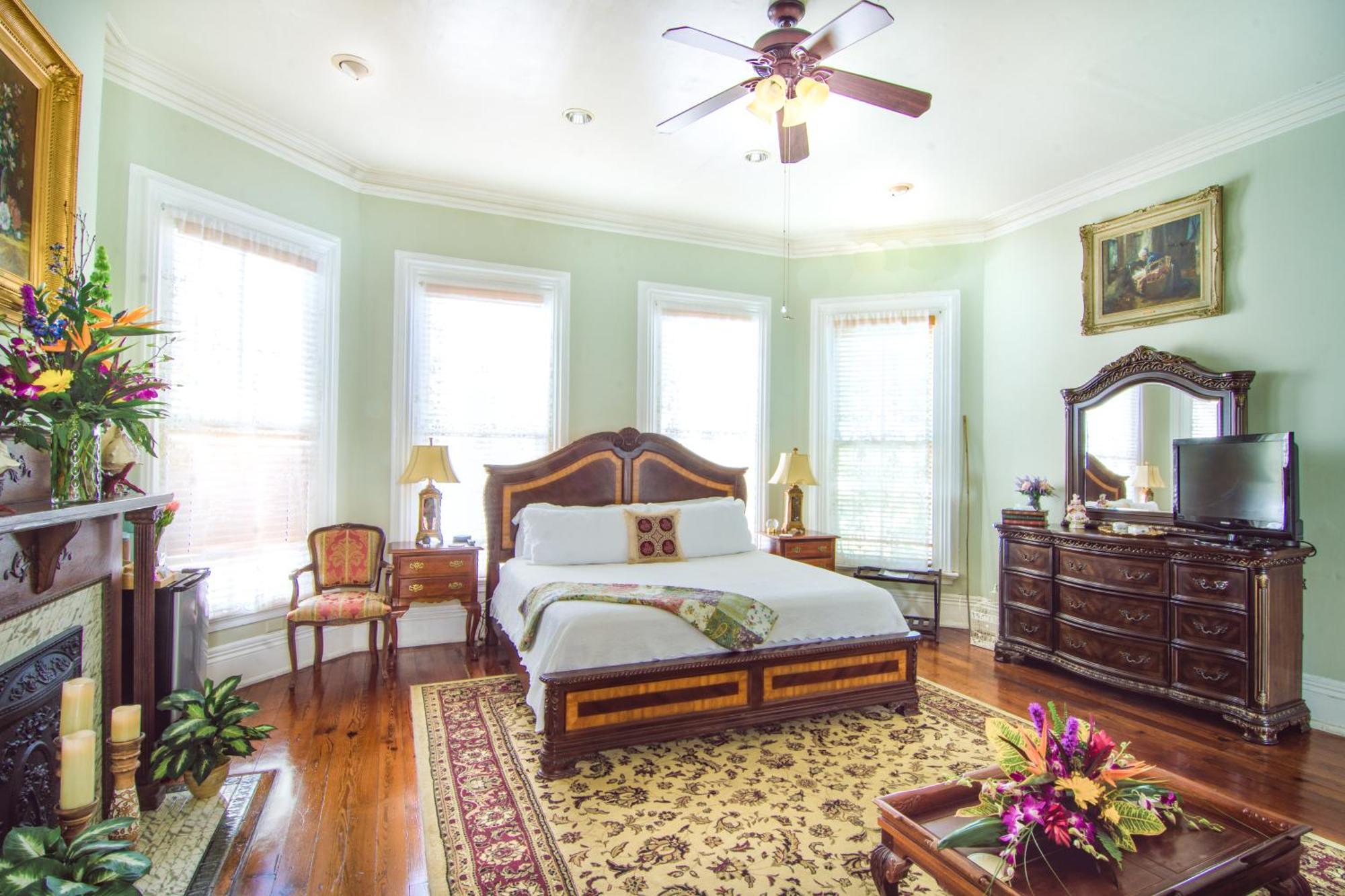 The Artist House Bed & Breakfast Key West