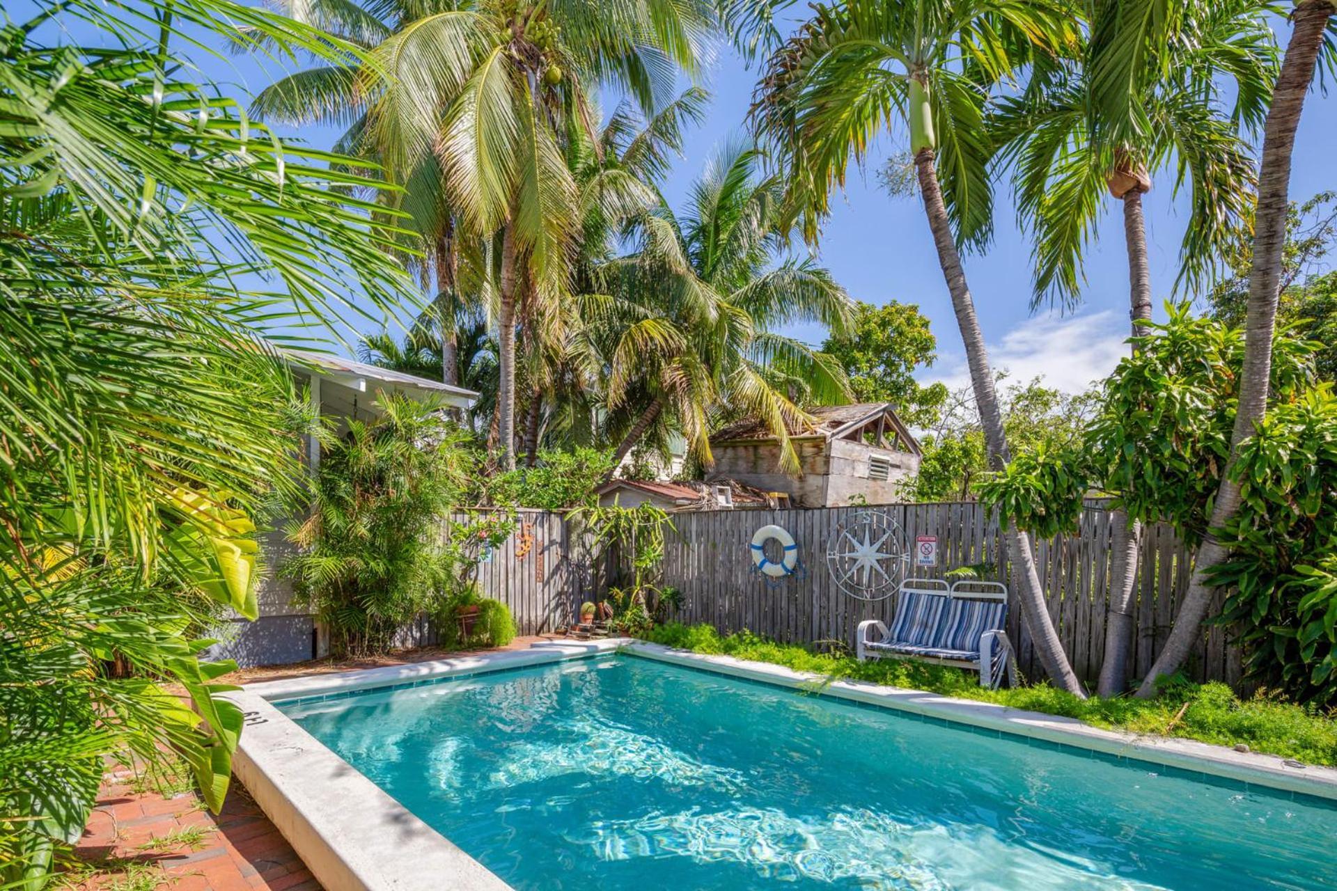 Conch -pool & Quiet Area *