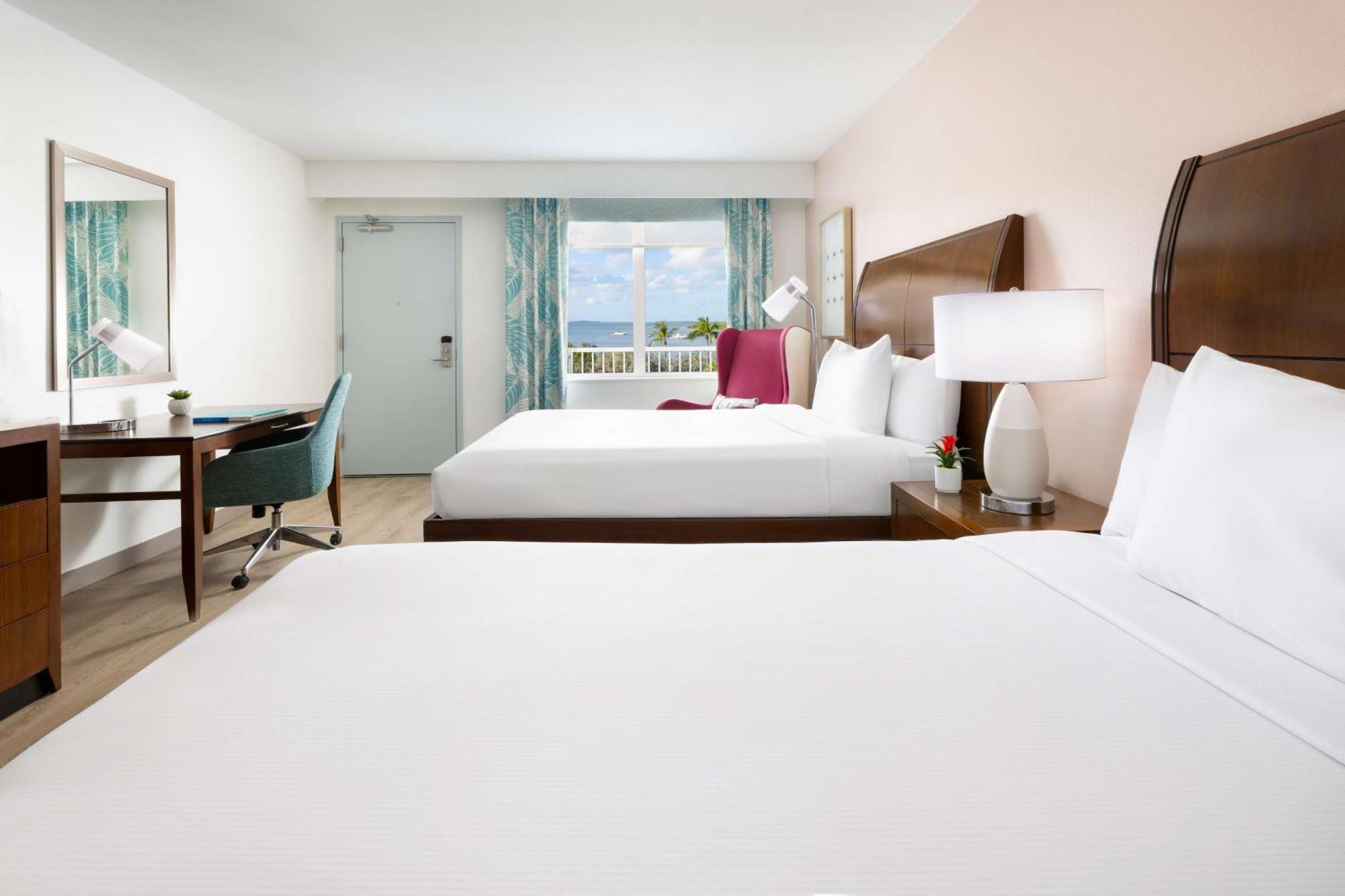 Hilton Garden / The Keys Collection