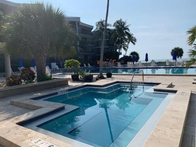 Tropical Paradise * Key West