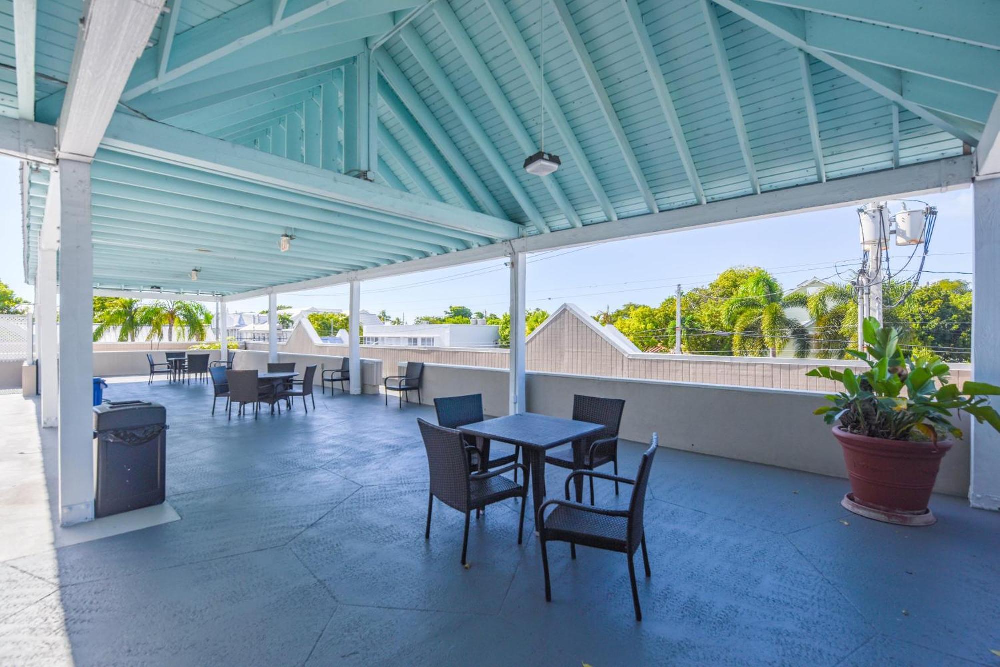 Casa Key West-pool & Free Parking *