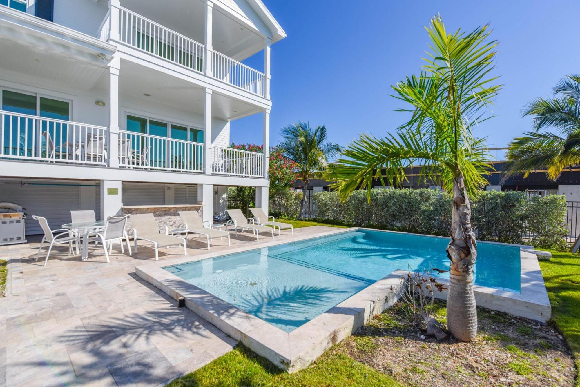 Mastway House -pool & Dock! Holiday home *
